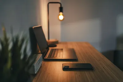 Designing Minimalist DIY Floating Desks for Your Home OfficeIllustration